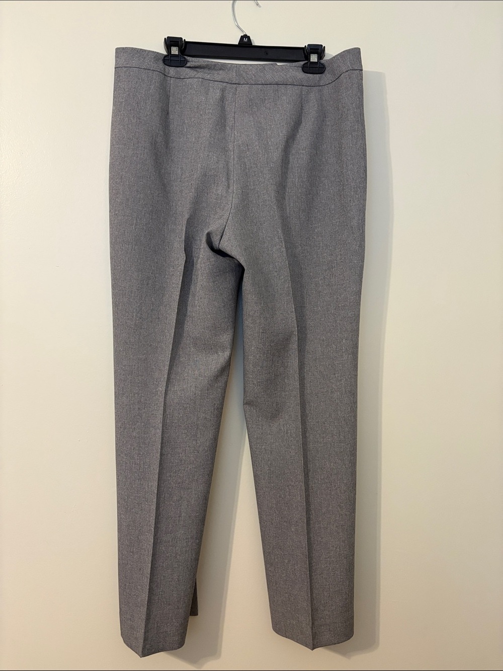 Kasper Gray Women's Two-Piece Business Pantsuit - Picture 5 of 5